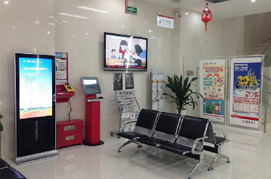 led智能触控广告机在市场中已经备受肯定