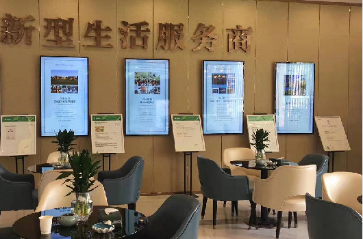 如何在众多广告机款式中选到合适自己的